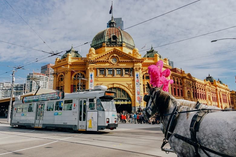 flinders-street-railway-station-melbourne